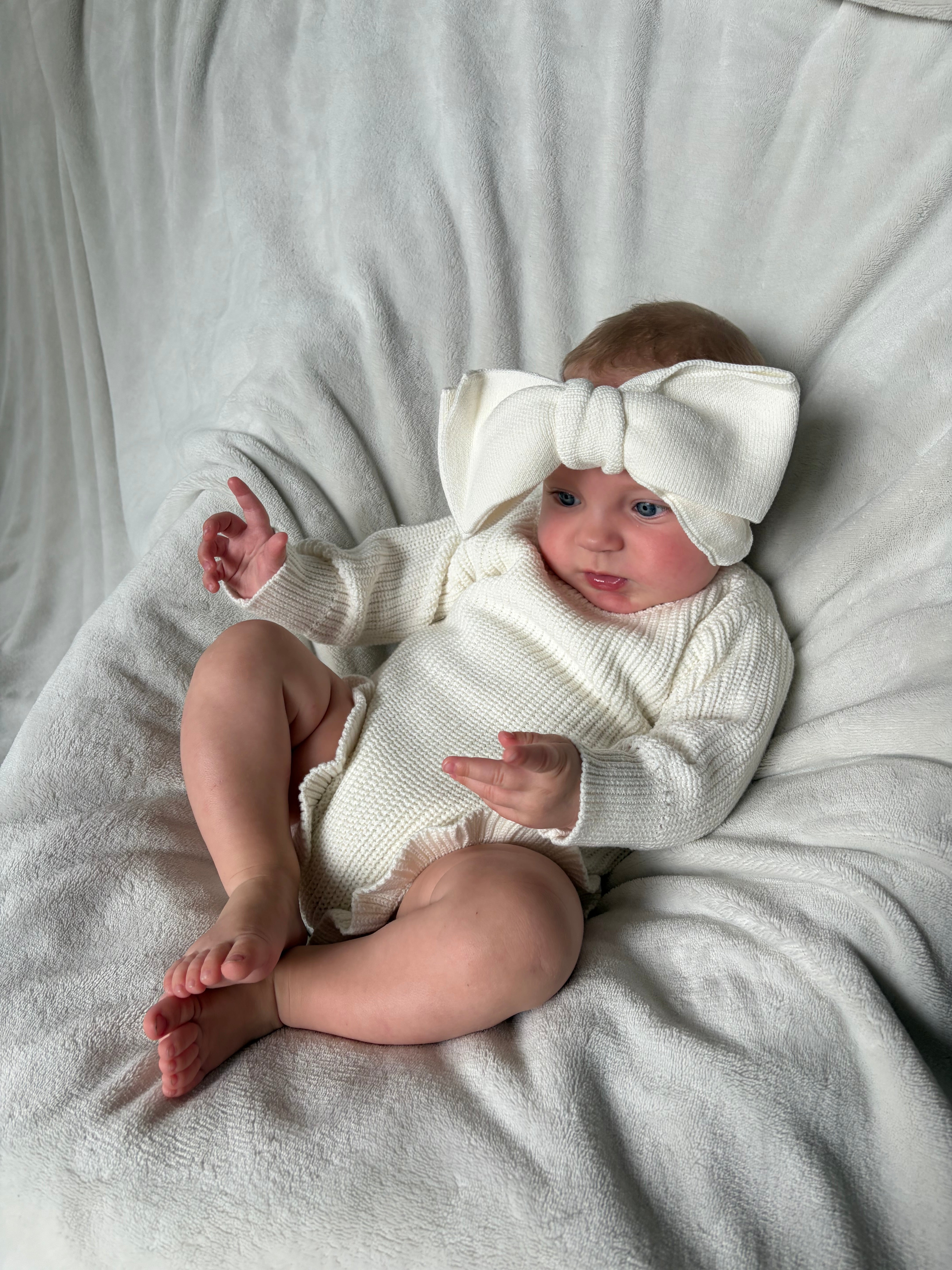 Romper ruffle wit + haarband wit
